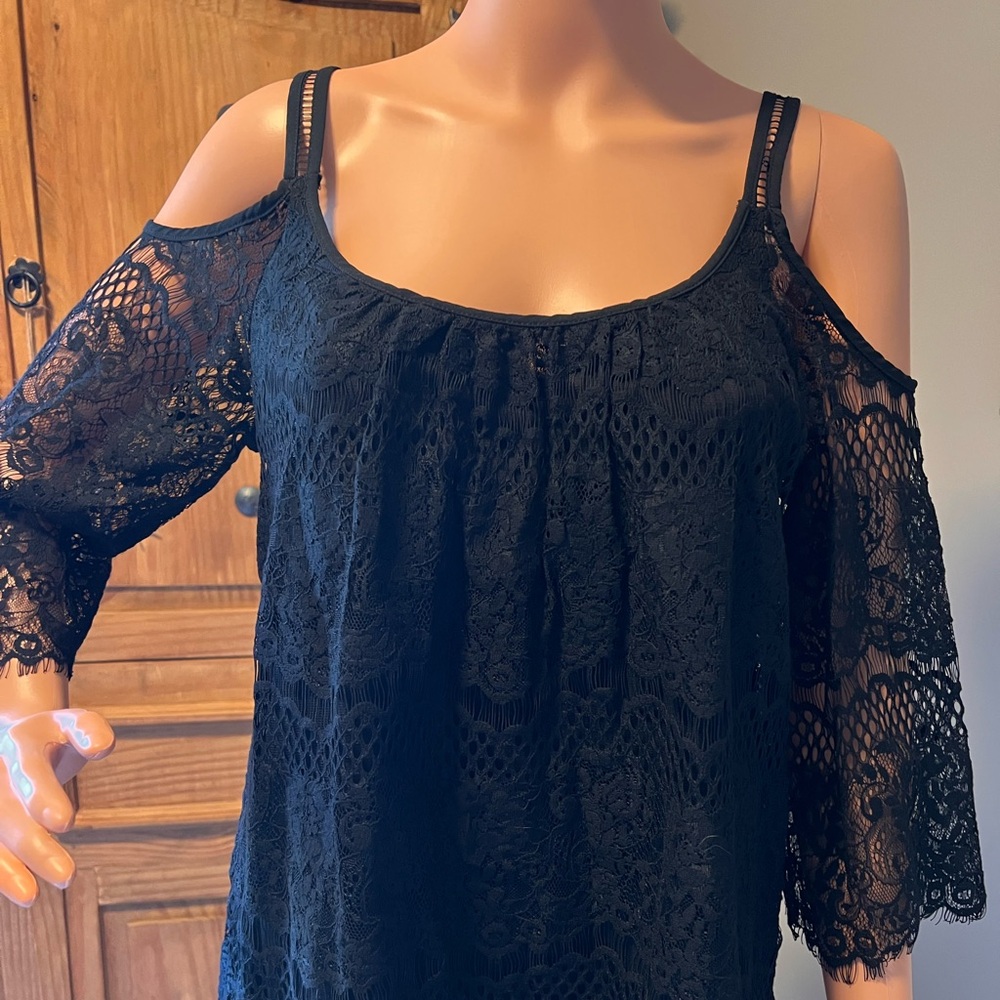 White House Black Market Black 3/4 Sleeve Cut Out Blouse